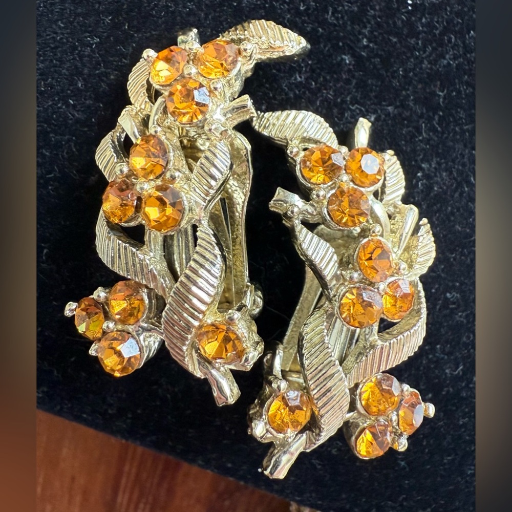 Coro Yellow Gold Tone Rhinestone Clip On Earrings Leaf Flower